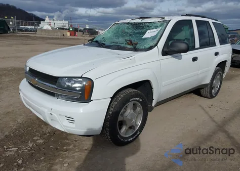 2007 Chevrolet Trailblazer Ls from USA, damaged, VIN 1GNDT13S172238179